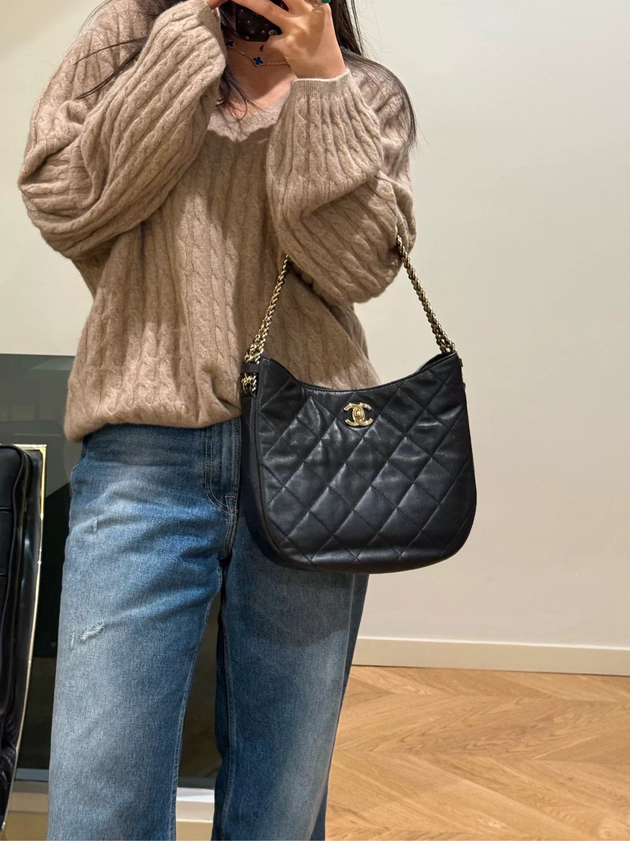 Chanel Pre-loved Bag Very good condition Size ONE SIZE - 7 Thumbnail