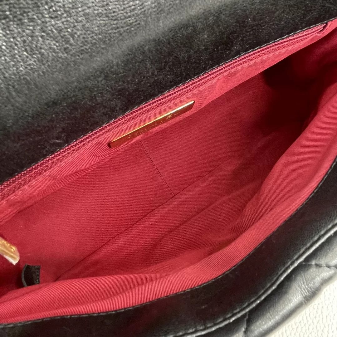 Chanel Pre-loved Bag Very good condition Size ONE SIZE - 4 Thumbnail