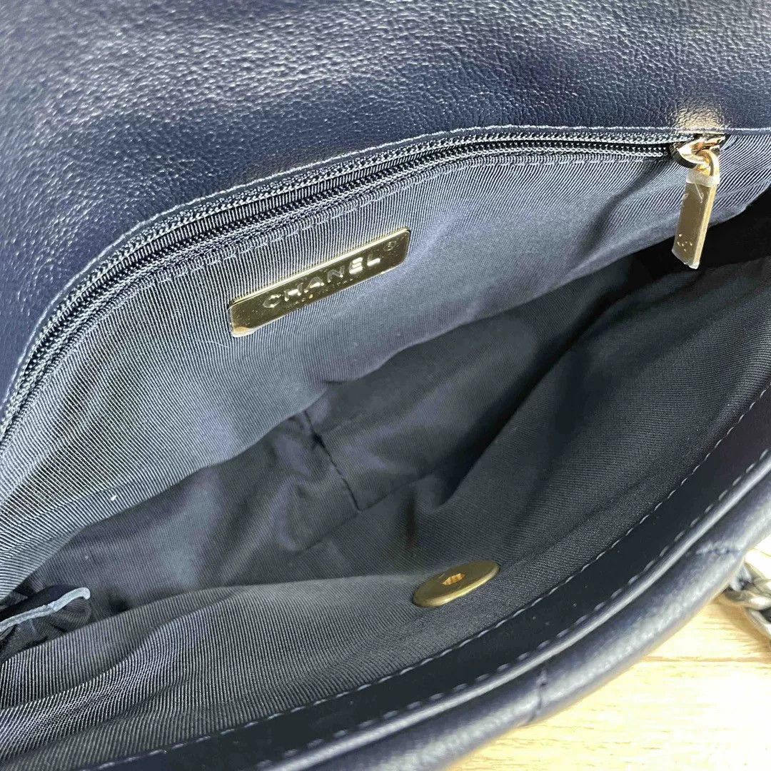 Chanel Pre-loved Bag Very good condition Size ONE SIZE - 3 Thumbnail