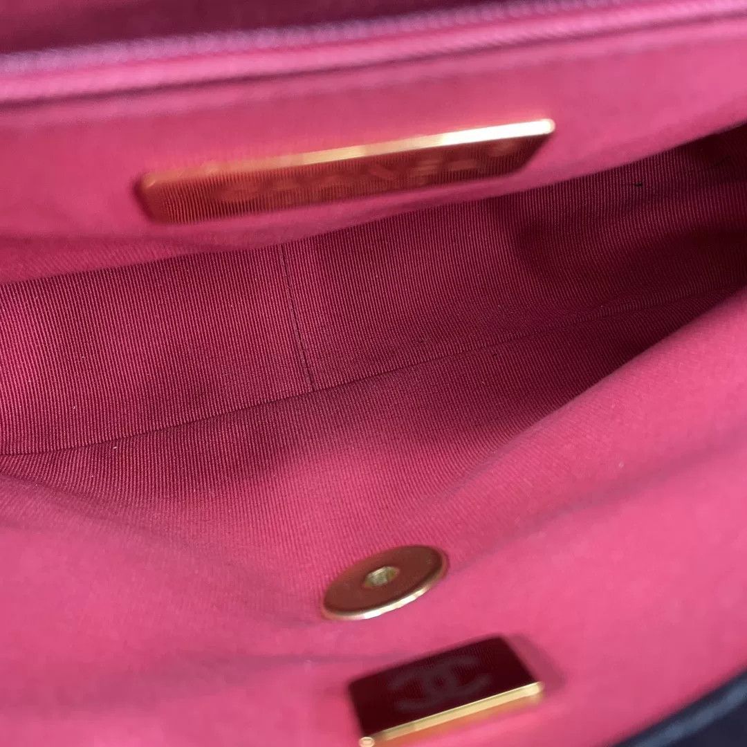 Chanel Pre-loved Bag Very good condition Size ONE SIZE - 3 Thumbnail