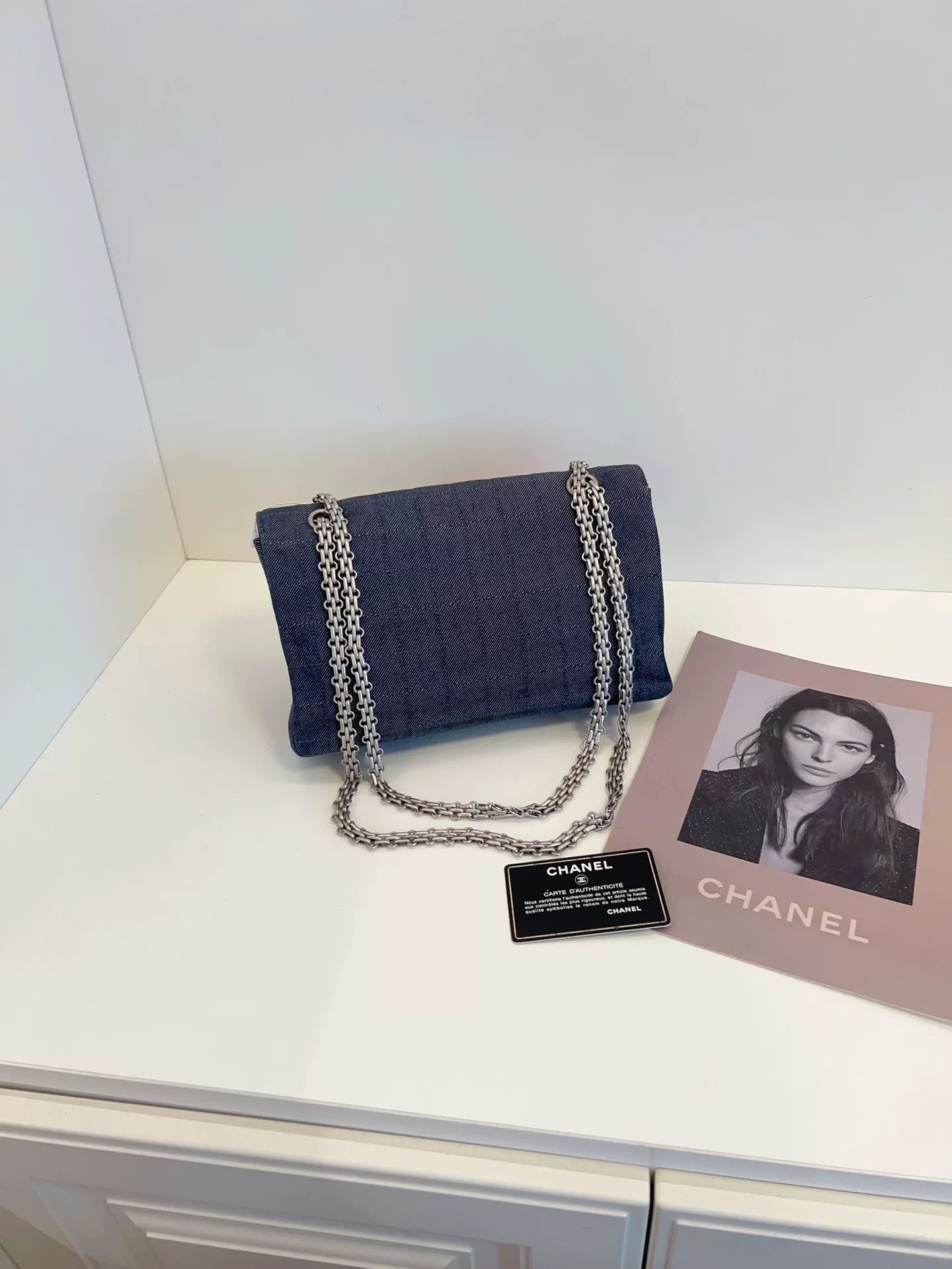 Chanel Pre-loved Bag Very good condition Size ONE SIZE - 2 Thumbnail