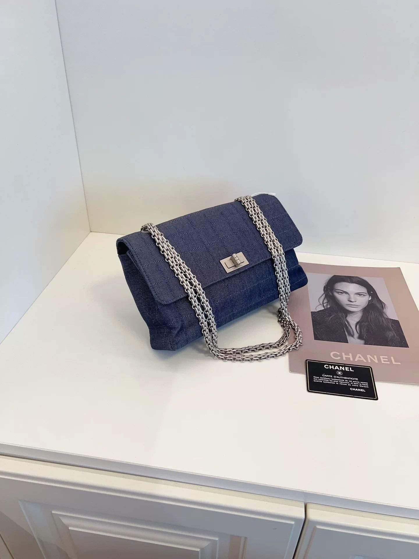 Chanel Pre-loved Bag Very good condition Size ONE SIZE - 3 Thumbnail