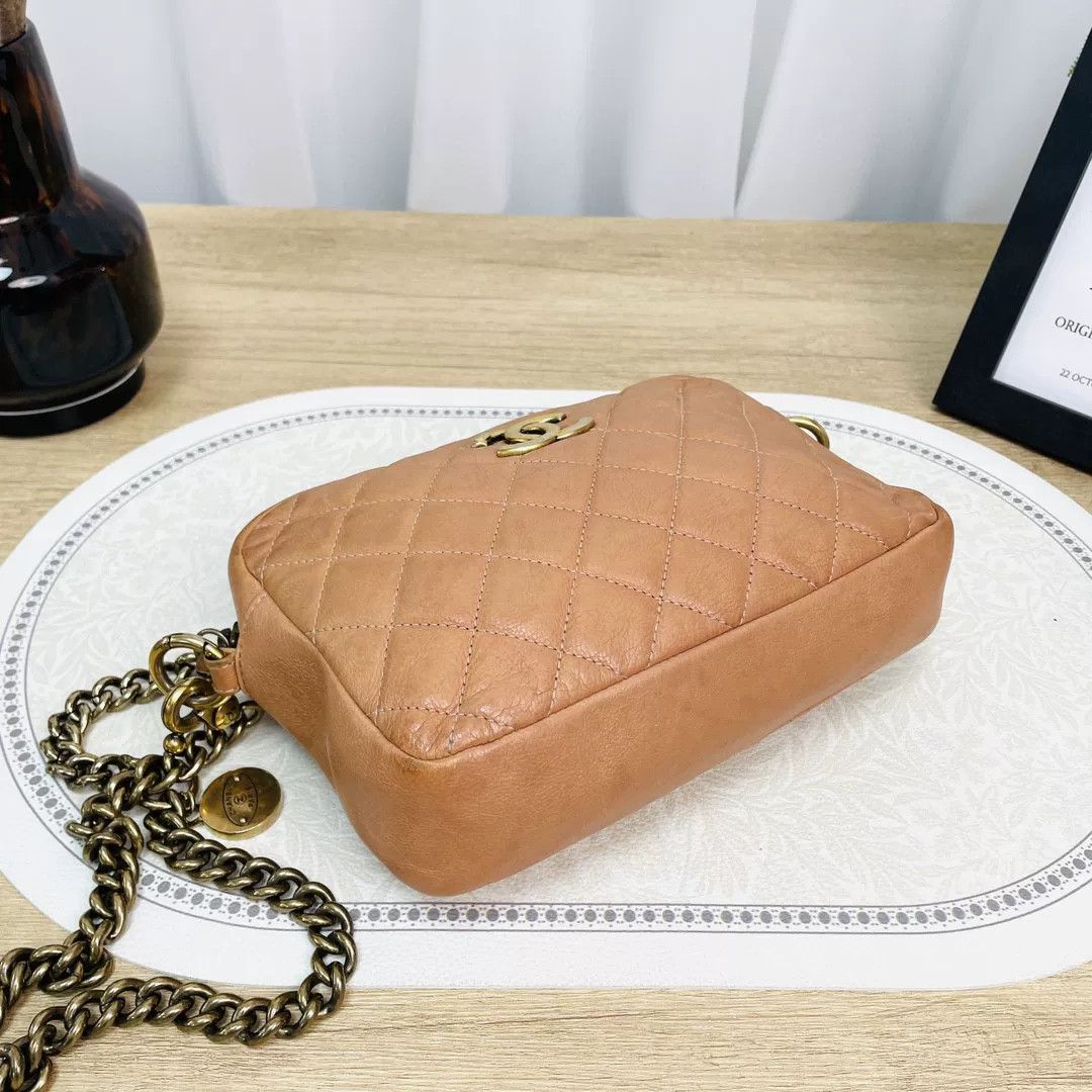 Chanel Pre-loved Bag Very good condition Size ONE SIZE - 2 Thumbnail