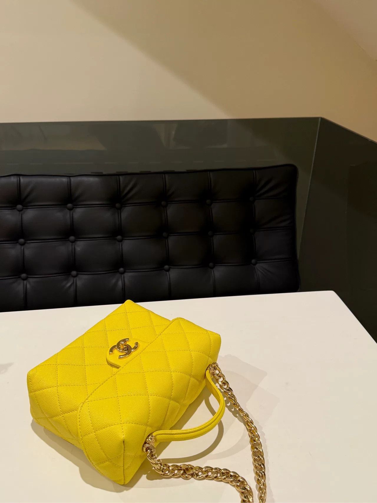 Chanel Pre-loved Bag Very good condition Size ONE SIZE - 6 Thumbnail