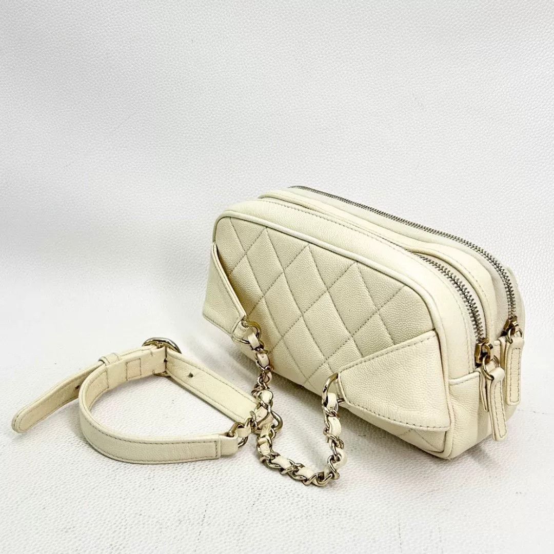 Chanel Pre-loved Bag Very good condition Size ONE SIZE - 4 Thumbnail