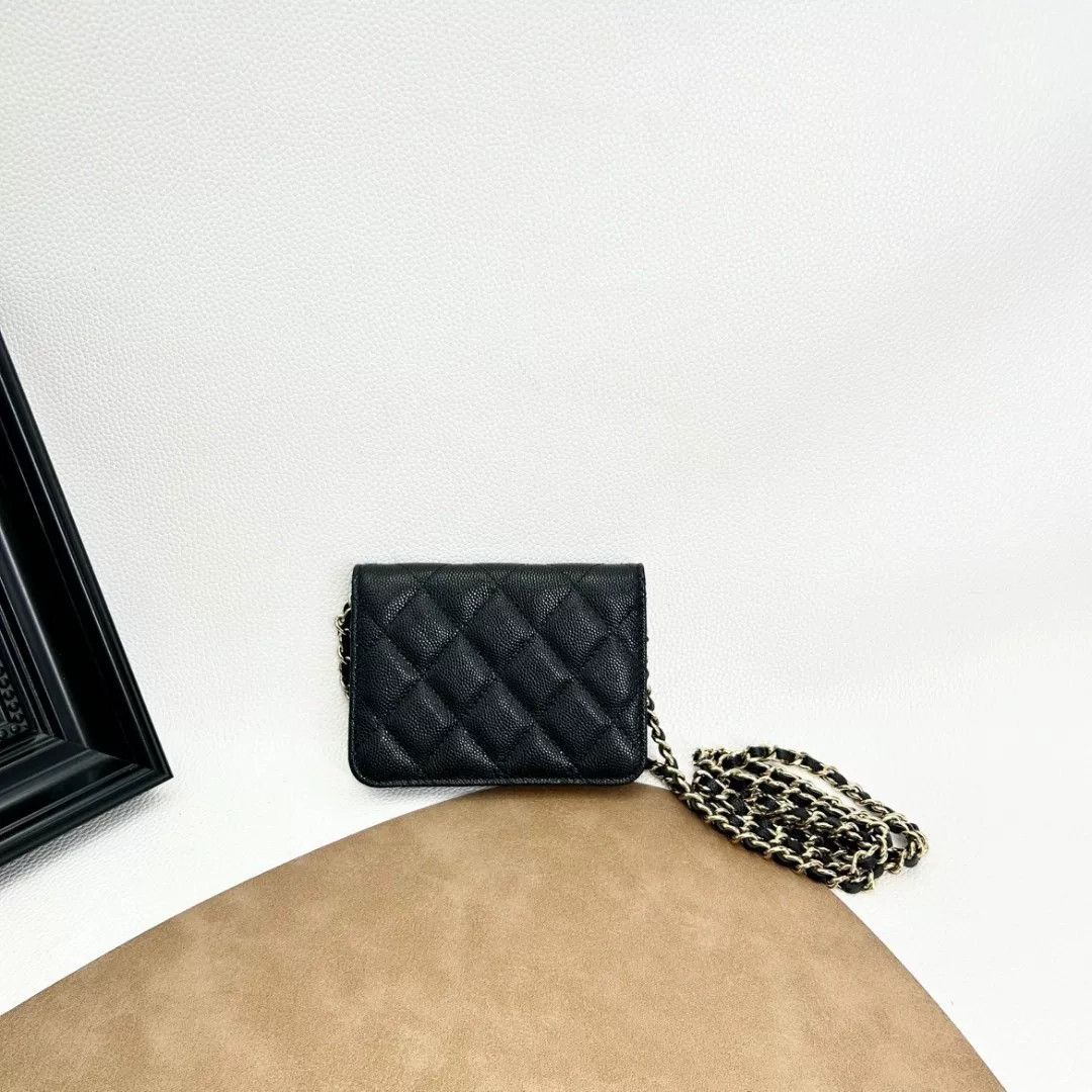 Chanel Pre-loved Bag Very good condition Size ONE SIZE - 2 Thumbnail