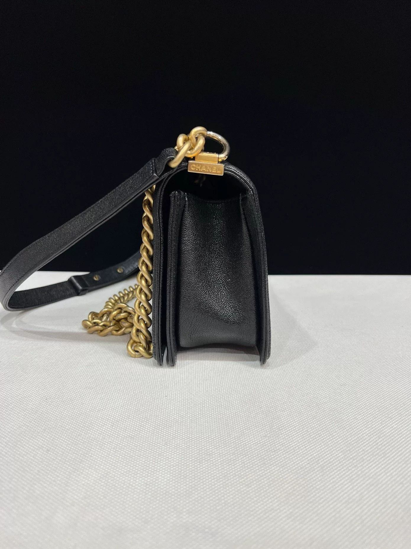 Chanel Pre-loved Bag Very good condition Size ONE SIZE - 4 Thumbnail