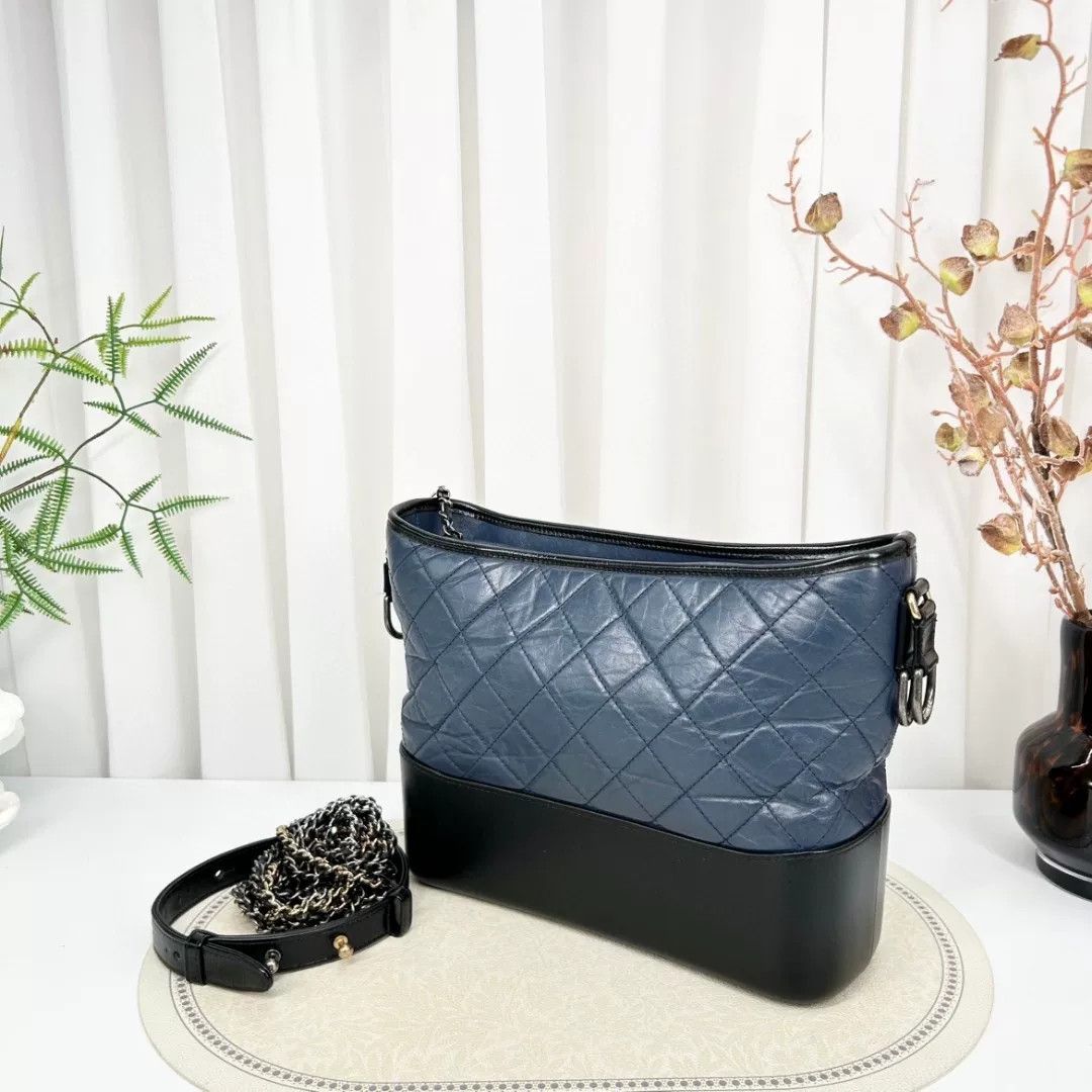 Chanel Pre-loved Bag Very good condition Size ONE SIZE - 4 Thumbnail