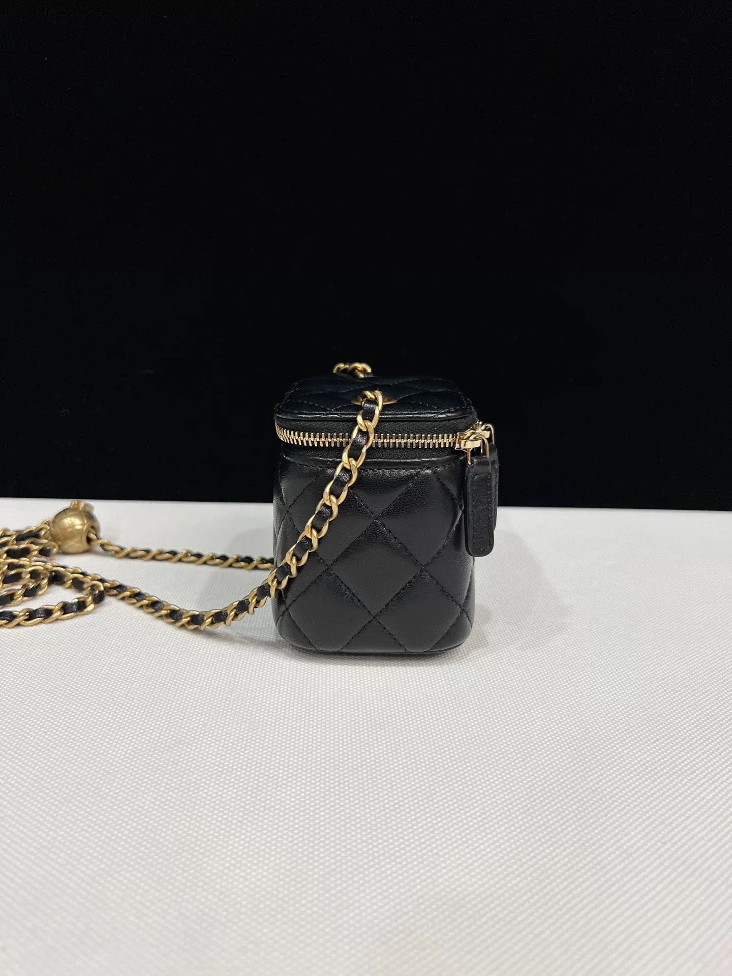 Chanel Pre-loved Bag Very good condition Size ONE SIZE - 4 Thumbnail