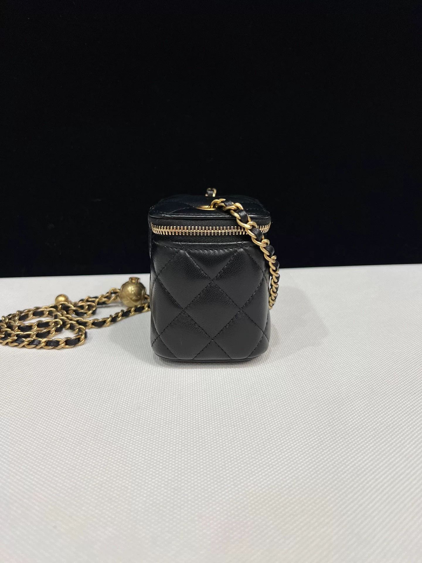 Chanel Pre-loved Bag Very good condition Size ONE SIZE - 5 Thumbnail
