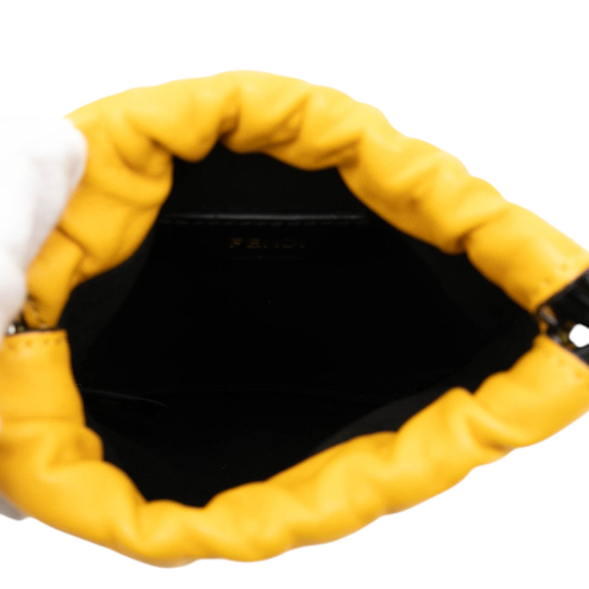 Fendi Fendi Nappa Logo Neck Phone Pouch Size ONE SIZE - 4 Thumbnail