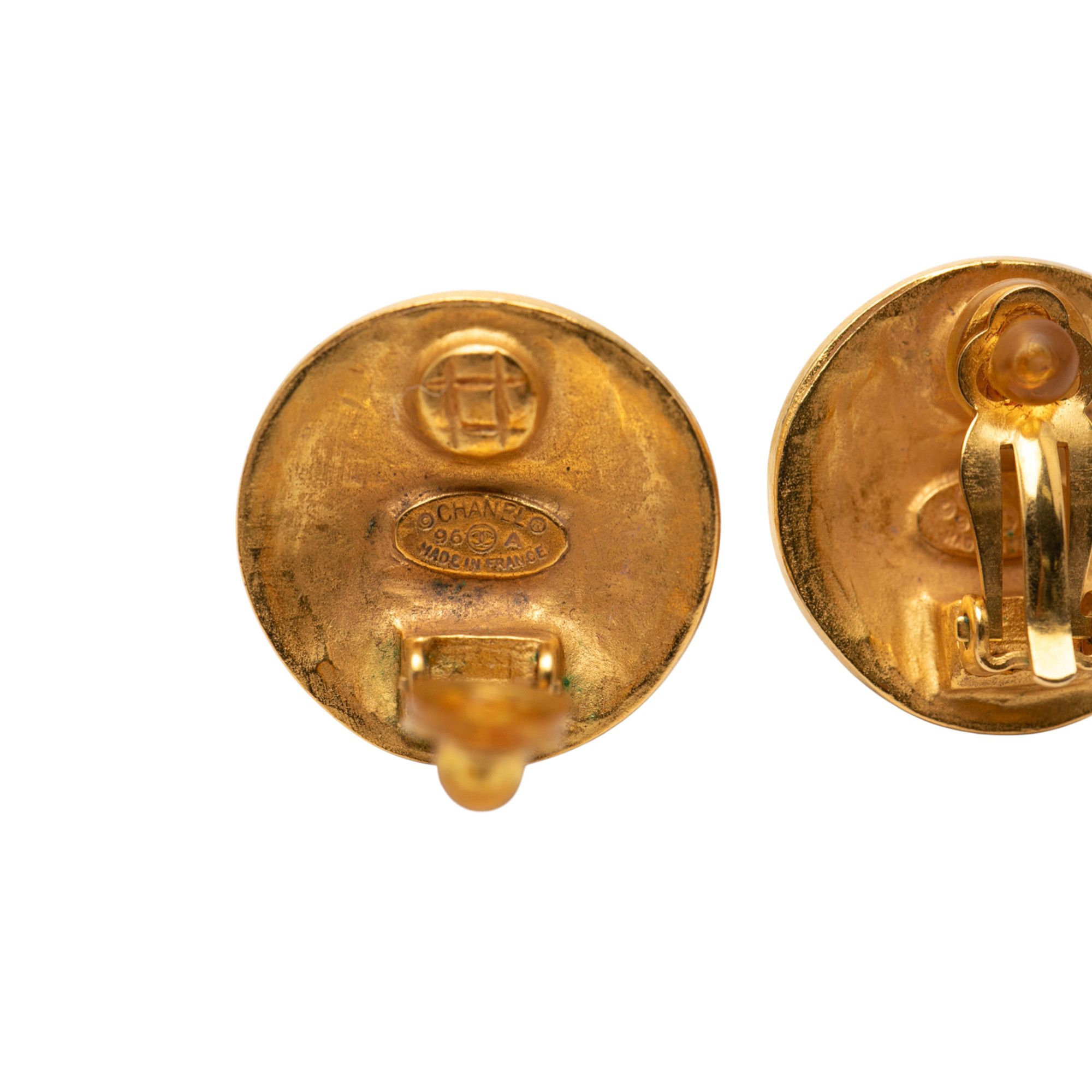 Chanel Chanel Gold Plated CC Grapevine Round Clip on Earrings Size ONE SIZE - 3 Thumbnail
