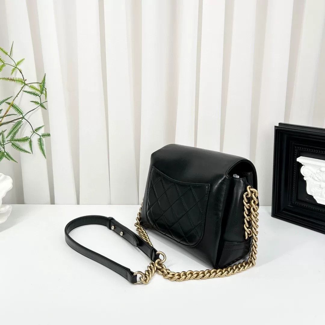 Chanel Pre-loved Bag Very good condition Size ONE SIZE - 3 Thumbnail
