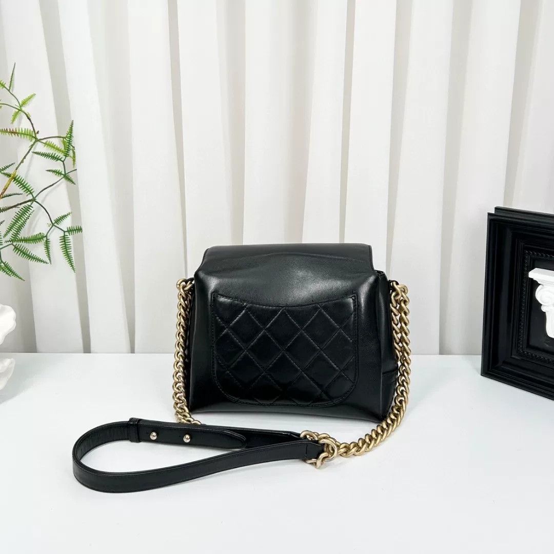 Chanel Pre-loved Bag Very good condition Size ONE SIZE - 2 Thumbnail