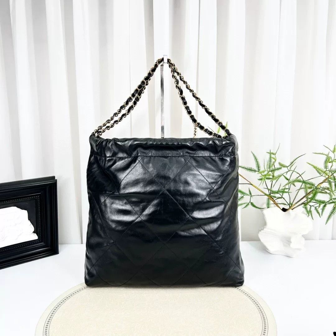 Chanel Pre-loved Bag Very good condition Size ONE SIZE - 2 Thumbnail