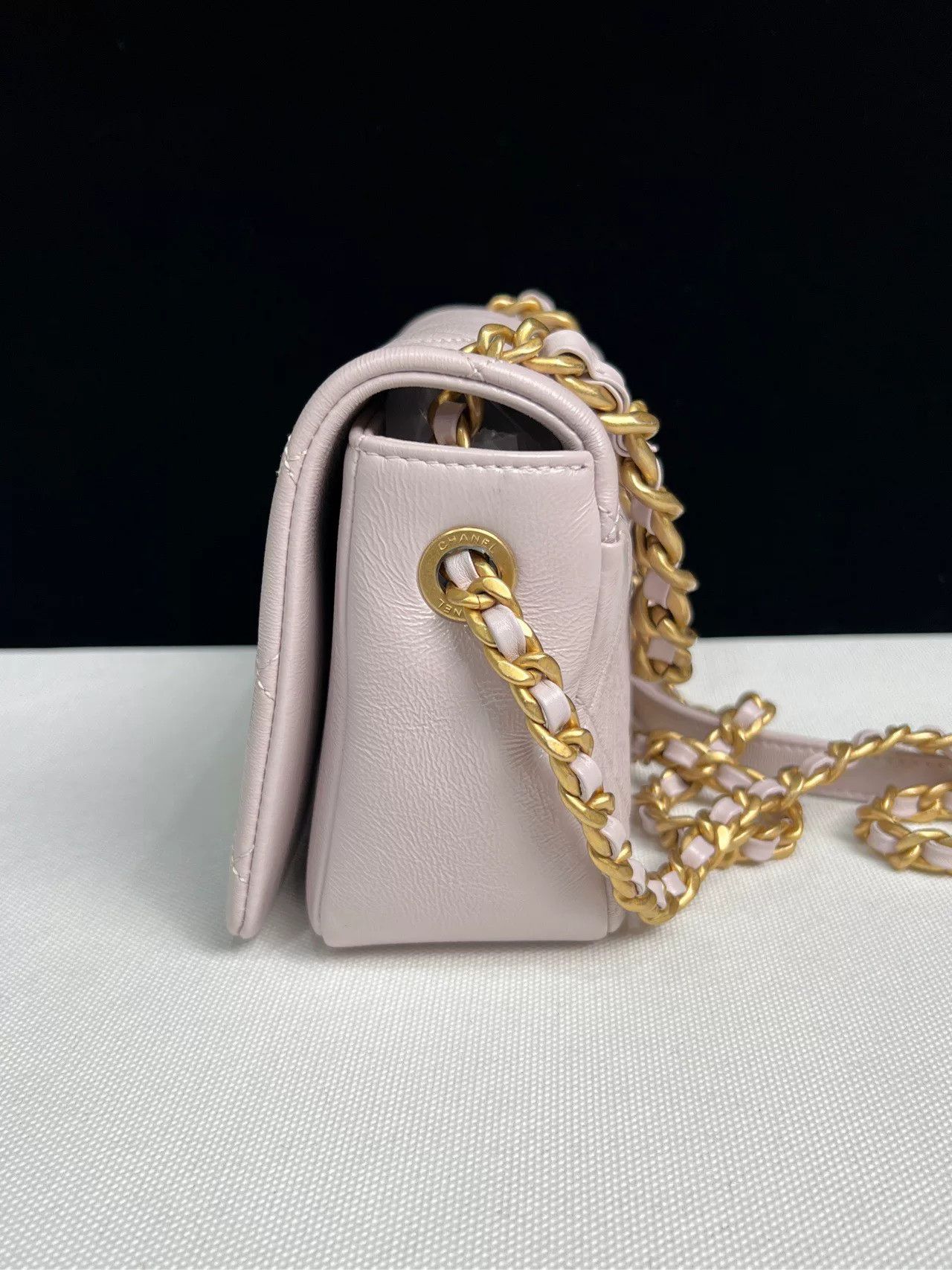 Chanel Pre-loved Bag Very good condition Size ONE SIZE - 5 Thumbnail