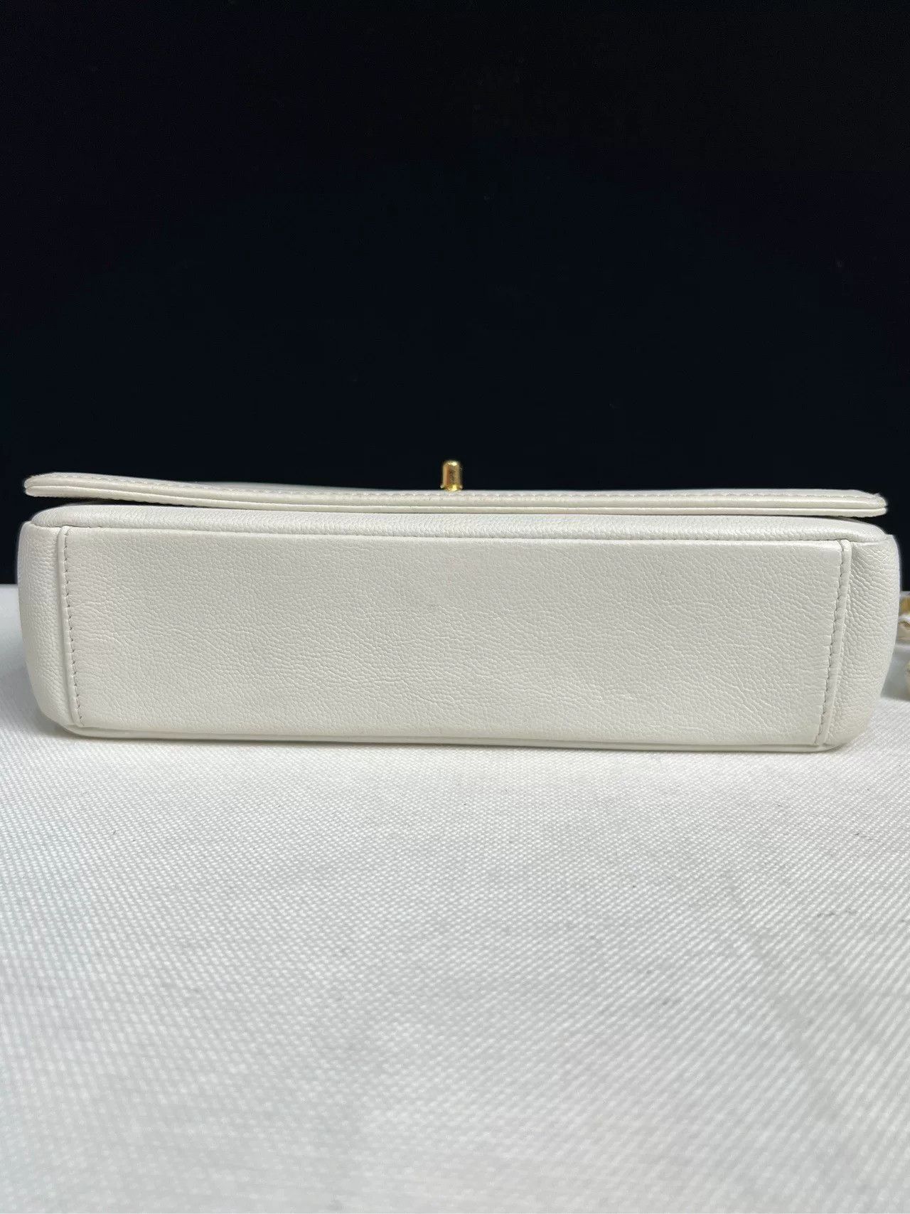 Chanel Pre-loved Bag Very good condition Size ONE SIZE - 5 Thumbnail