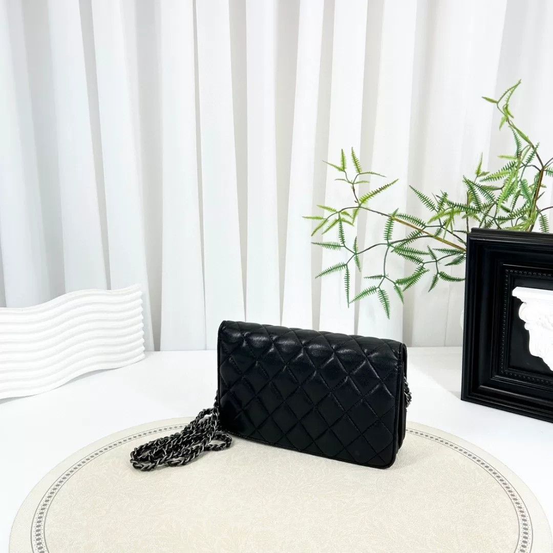 Chanel Pre-loved Bag Very good condition Size ONE SIZE - 2 Thumbnail