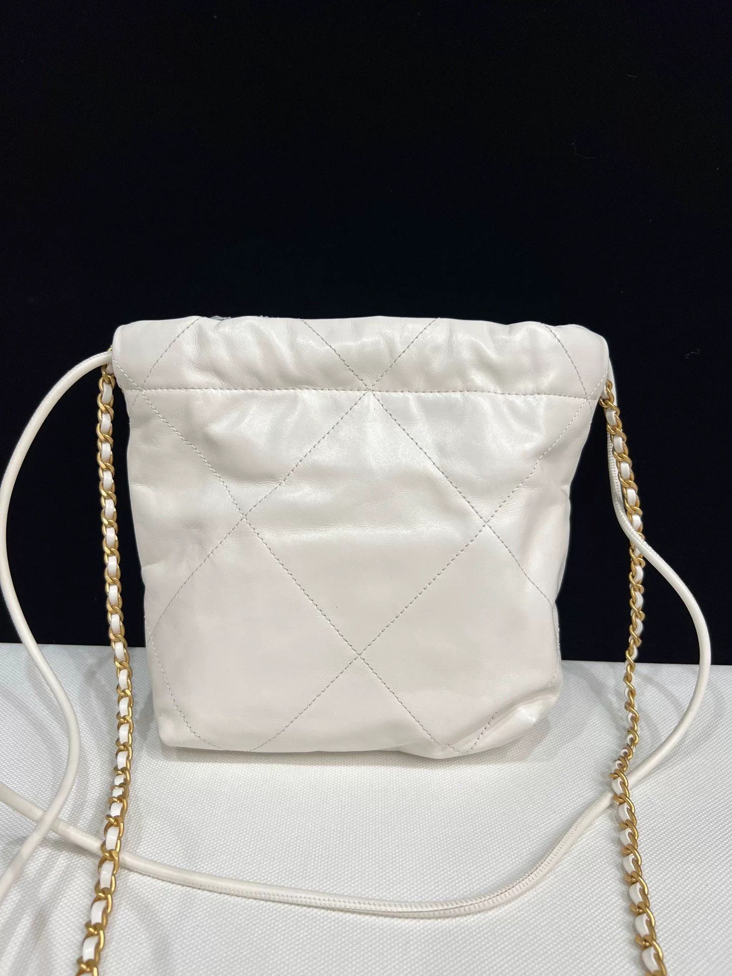Chanel Pre-loved Bag Very good condition Size ONE SIZE - 3 Thumbnail