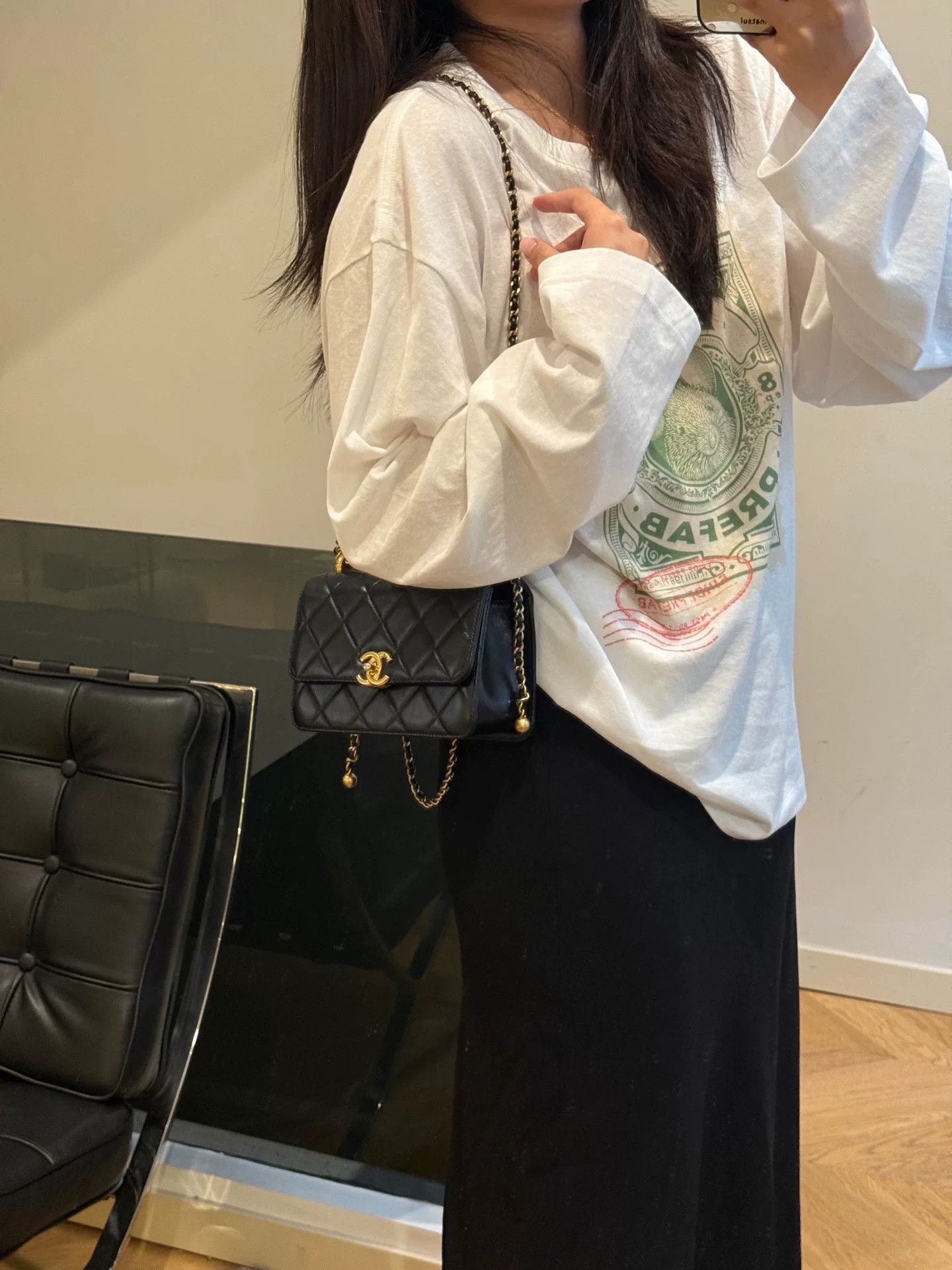 Chanel Pre-loved Bag Very good condition Size ONE SIZE - 8 Thumbnail