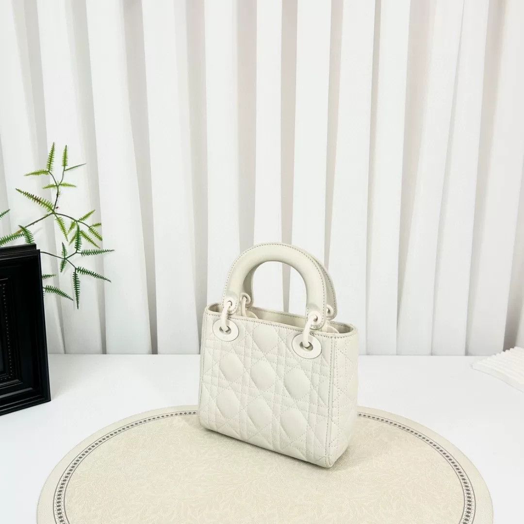 Dior Pre-loved Bag Very good condition Size ONE SIZE - 2 Thumbnail