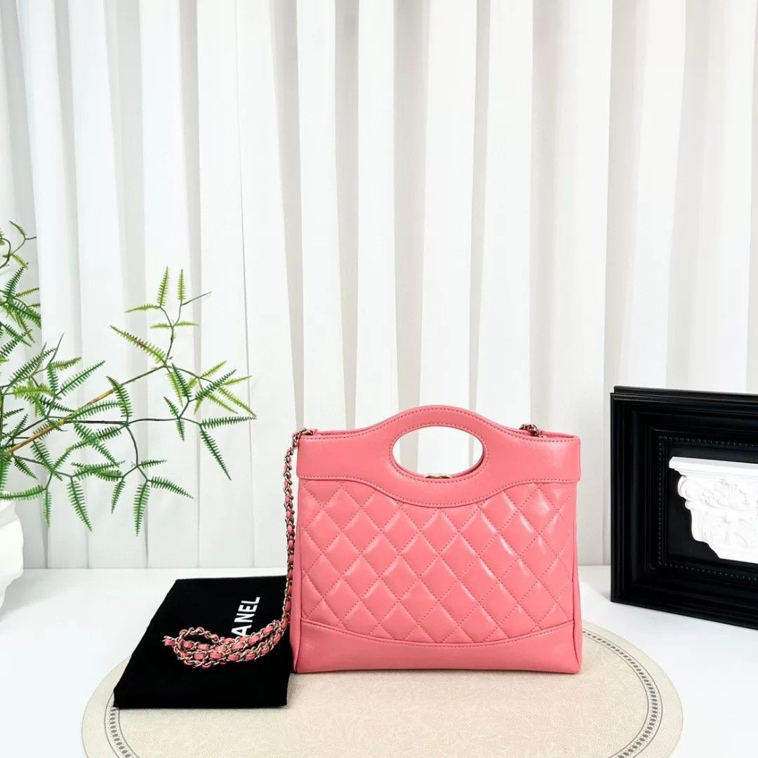 Chanel Pre-loved Bag Very good condition Size ONE SIZE - 2 Thumbnail