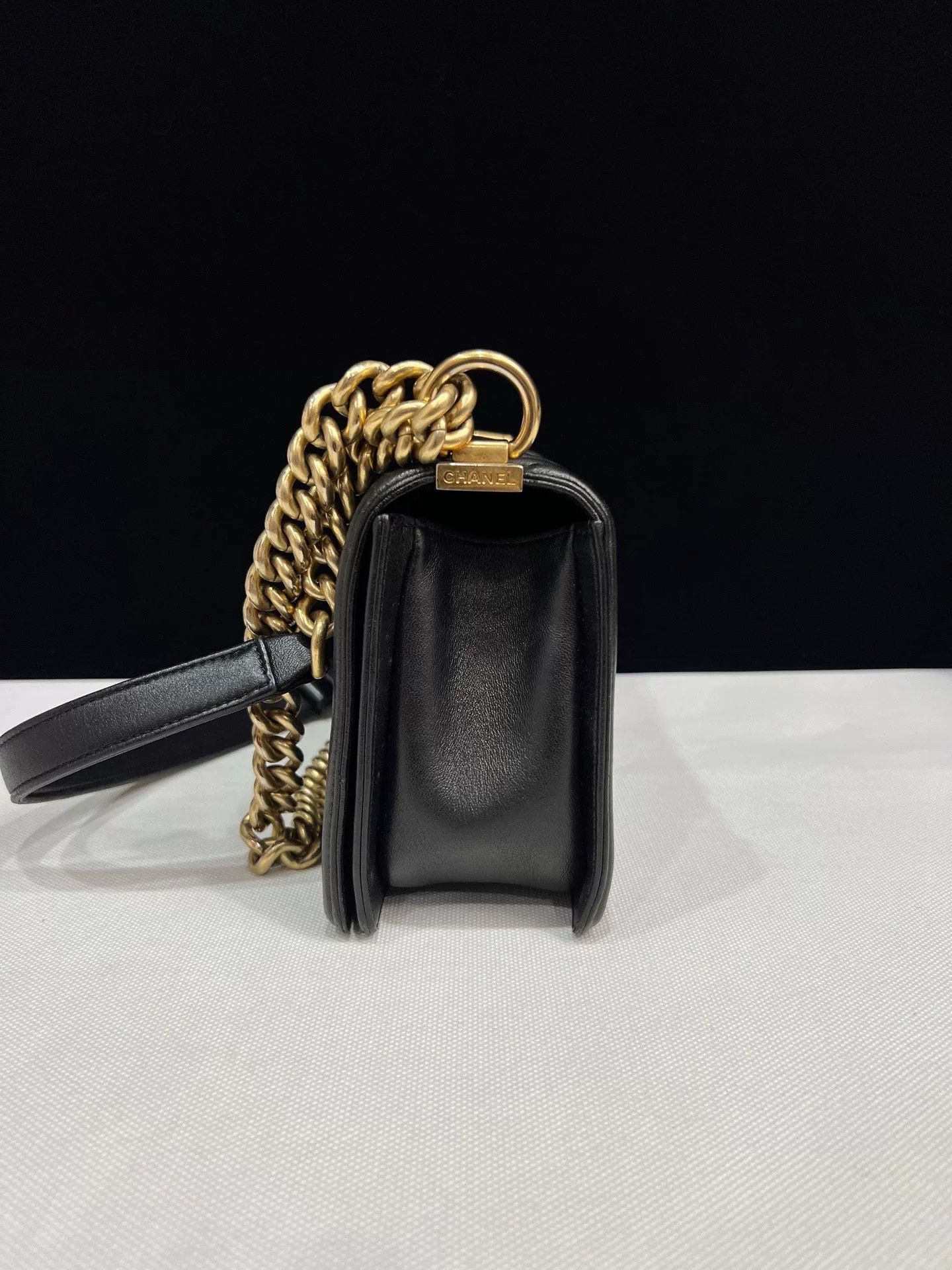 Chanel Pre-loved Bag Very good condition Size ONE SIZE - 3 Thumbnail