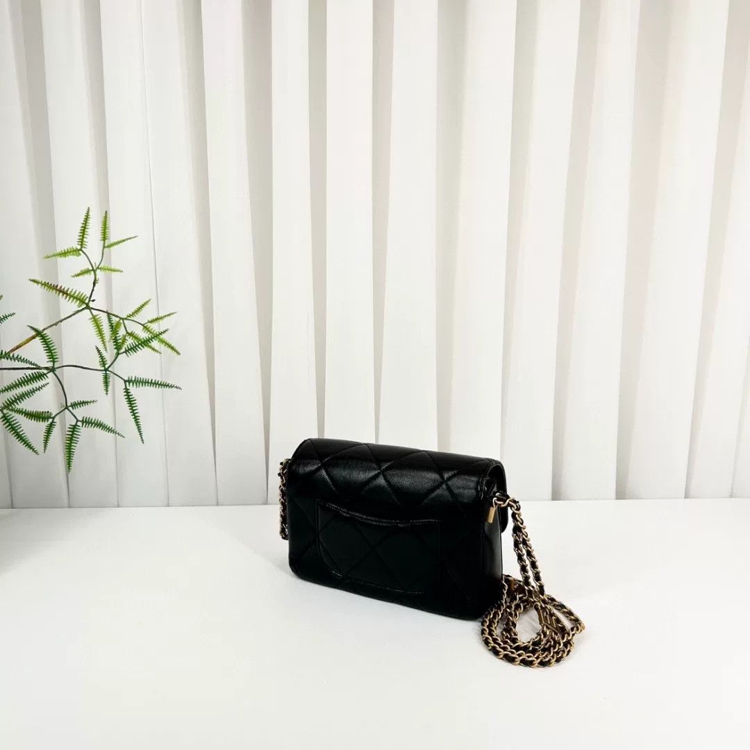 Chanel Pre-loved Bag Very good condition Size ONE SIZE - 4 Thumbnail