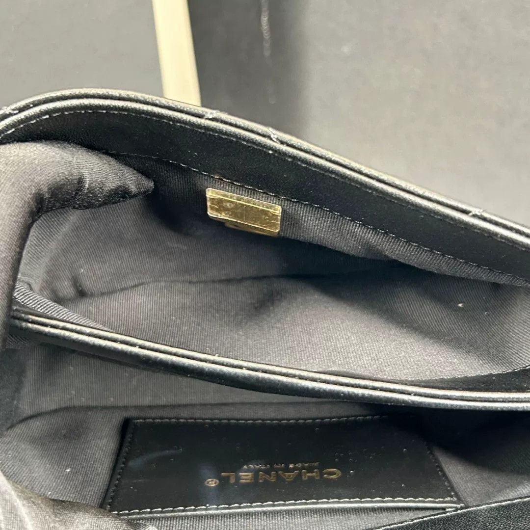 Chanel Pre-loved Bag Very good condition Size ONE SIZE - 3 Thumbnail