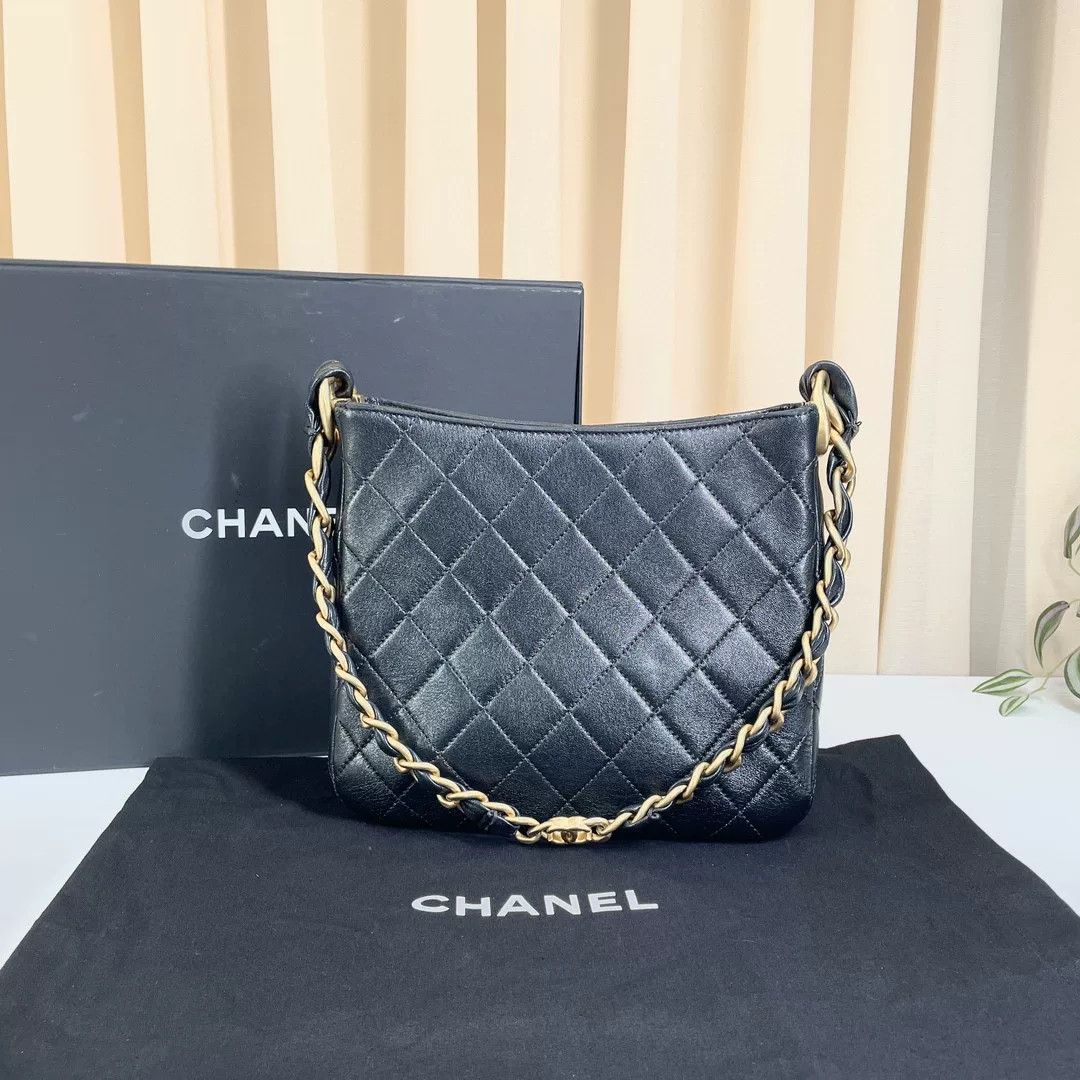 Chanel Pre-loved Bag Very good condition Size ONE SIZE - 2 Thumbnail
