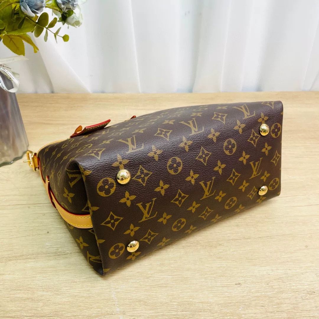 Louis Vuitton Pre-loved Bag Very good condition Size ONE SIZE - 3 Thumbnail