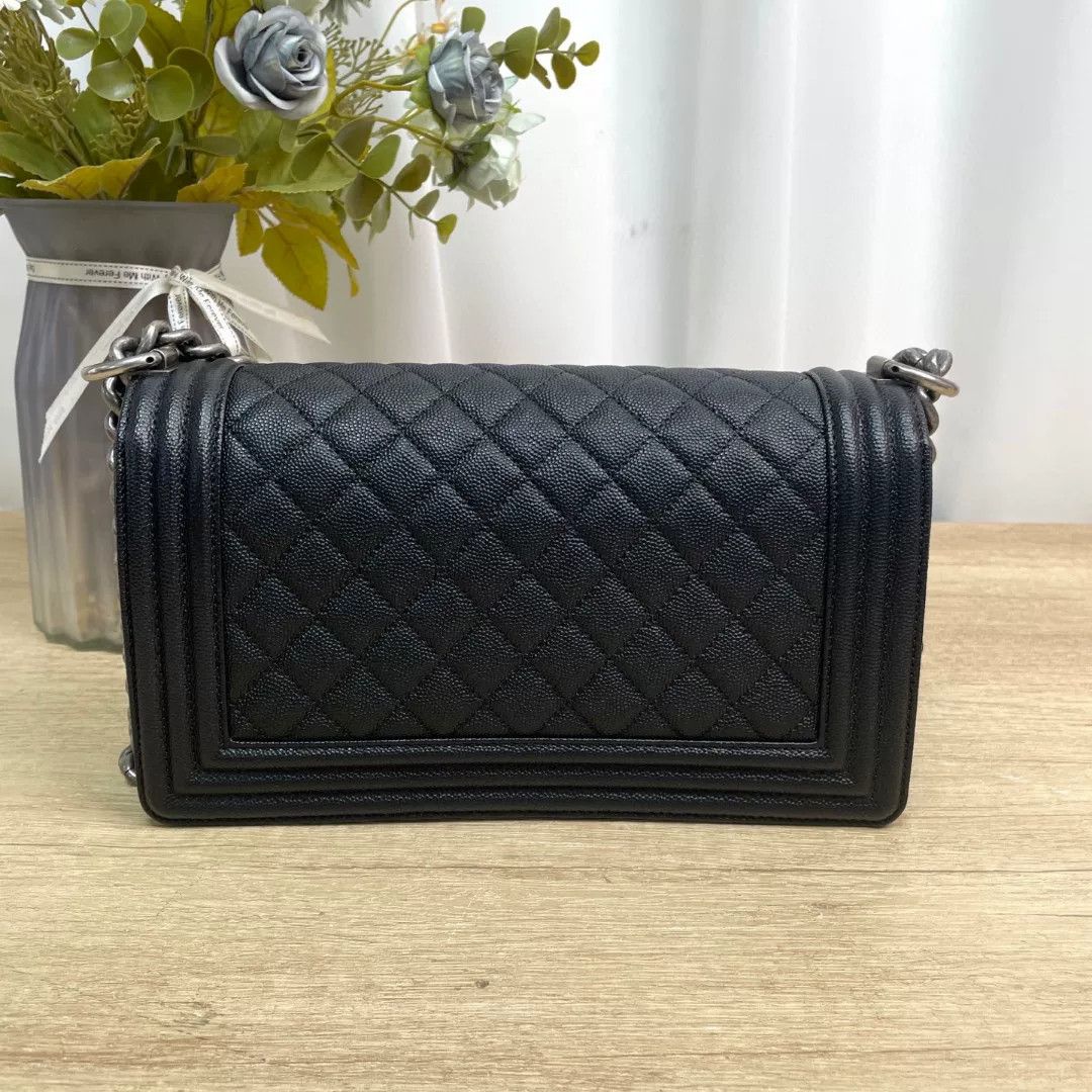 Chanel Pre-loved Bag Very good condition Size ONE SIZE - 2 Thumbnail