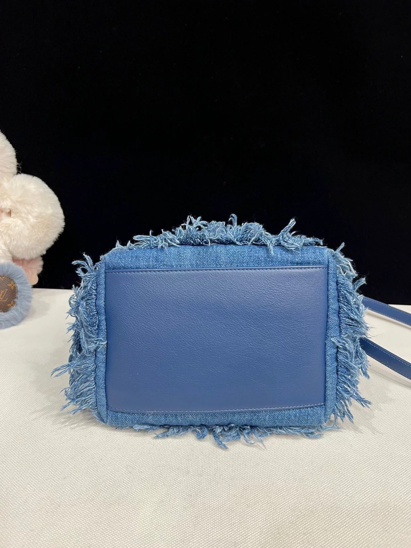 Chanel Pre-loved Bag Very good condition Size ONE SIZE - 6 Thumbnail