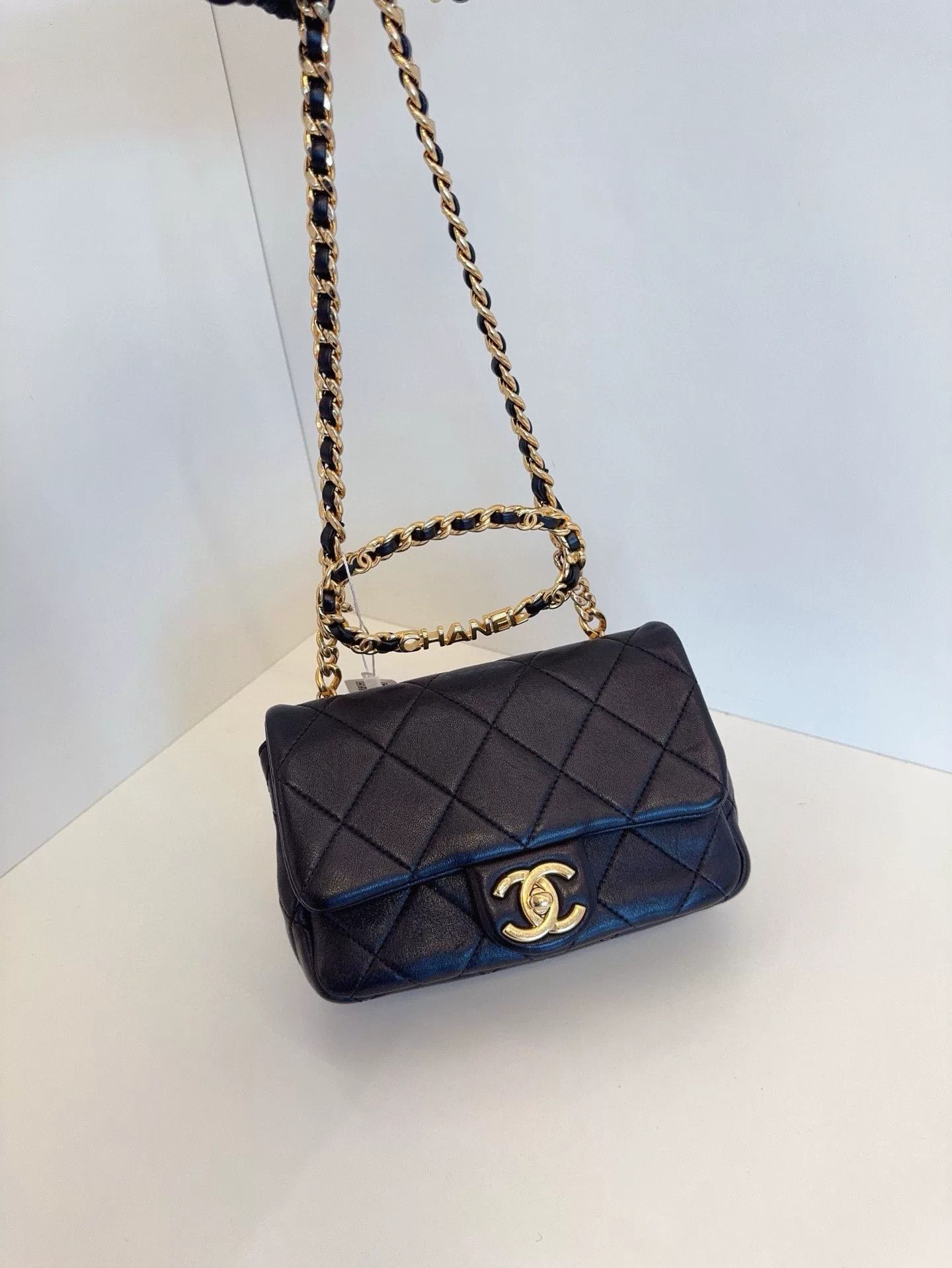 Chanel Pre-loved Bag Very good condition Size ONE SIZE - 7 Thumbnail