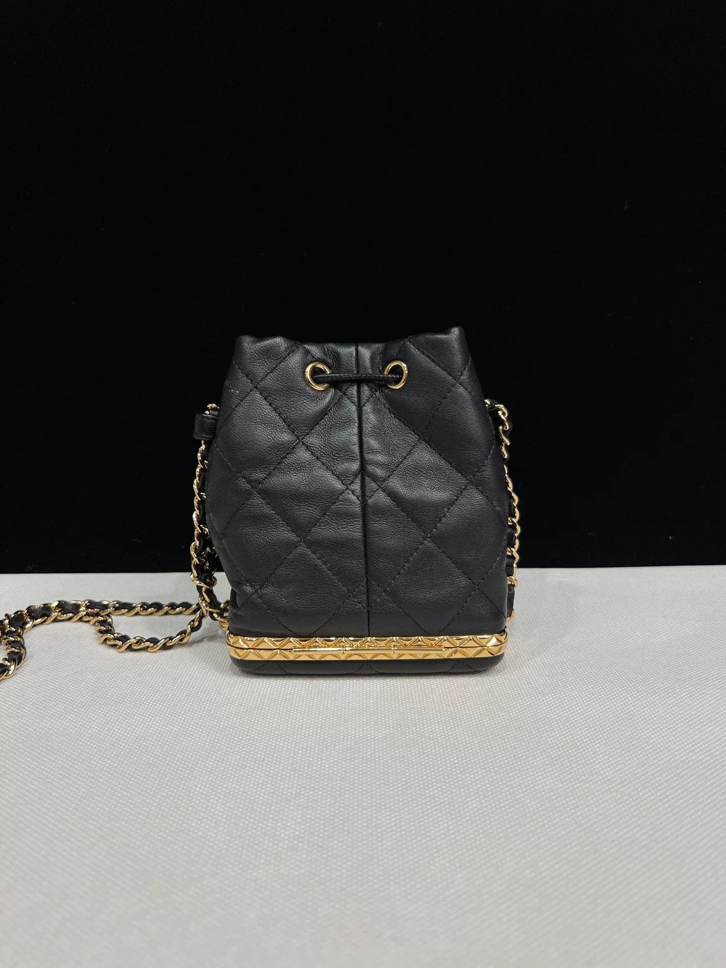 Chanel Pre-loved Bag Very good condition Size ONE SIZE - 3 Thumbnail
