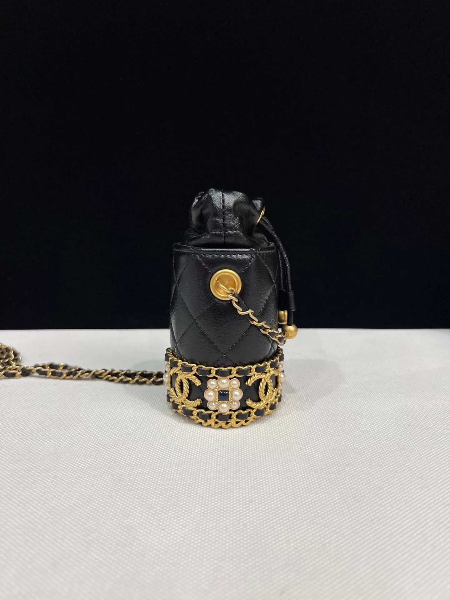 Chanel Pre-loved Bag Very good condition Size ONE SIZE - 5 Thumbnail