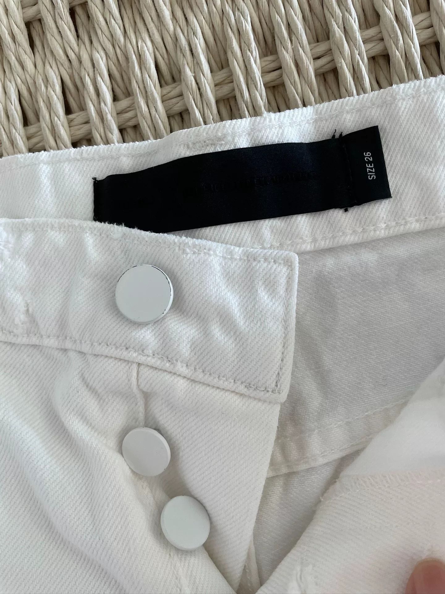 Alexander Wang Alexander Wang White Denim Shorts Size 26" / US 2 / IT 38 - 4 Thumbnail
