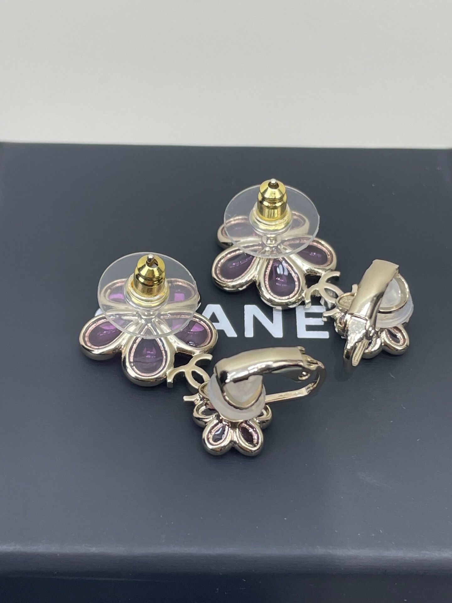 Chanel Chanel 26C Glass Flower Earrings Size ONE SIZE - 2 Thumbnail