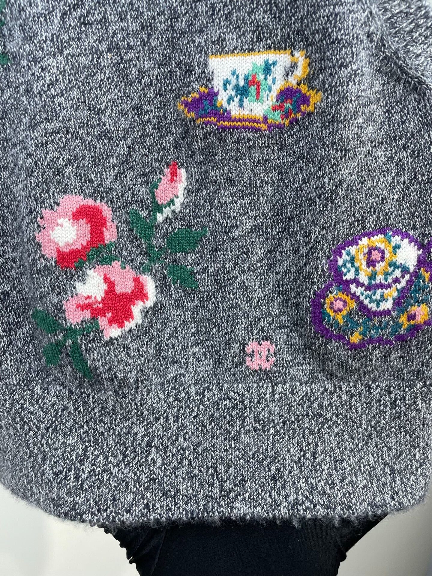 Chanel Chanel 24A Gray Floral Vest Size S / US 4 / IT 40 - 5 Thumbnail