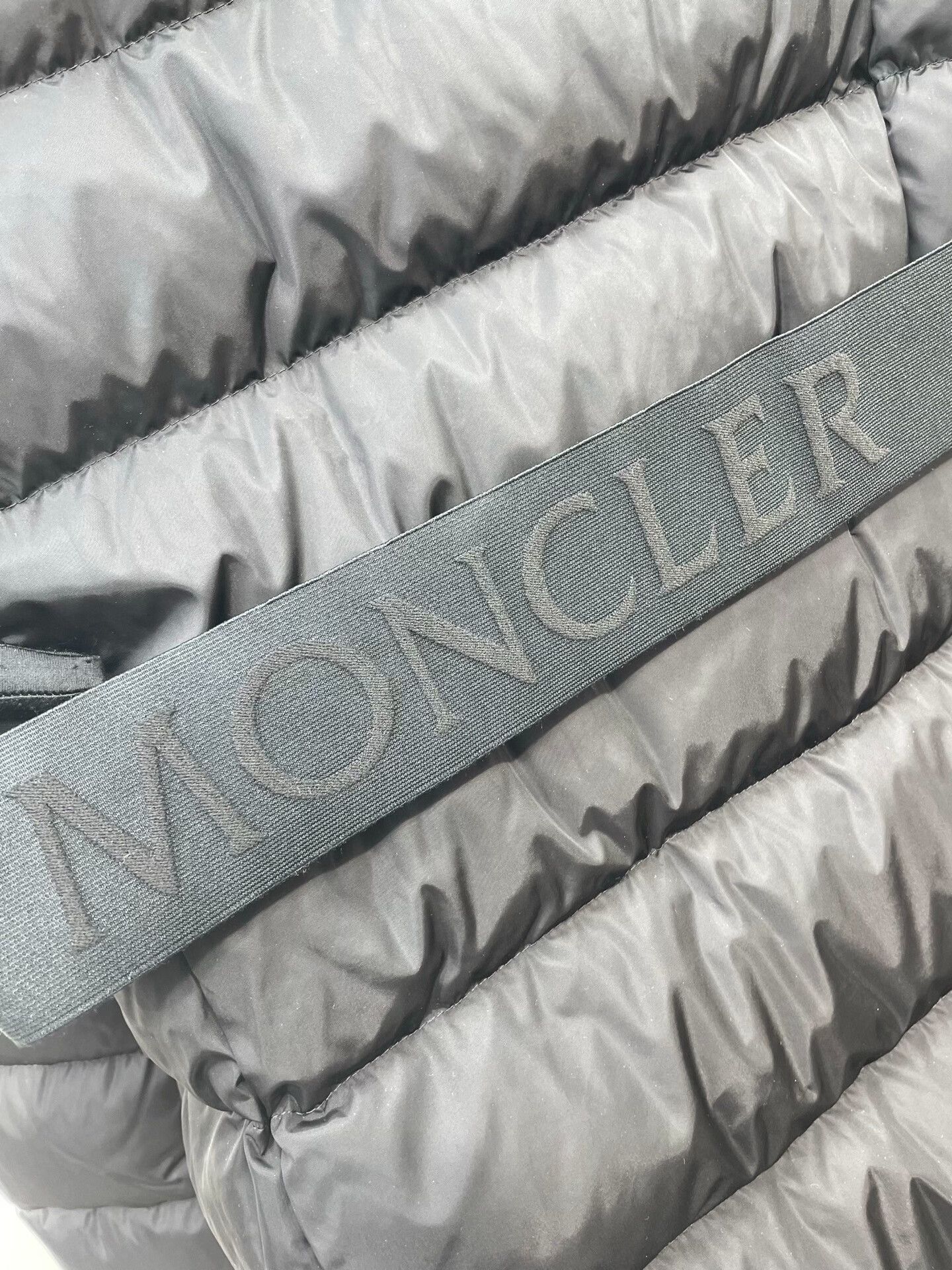 Moncler Moncler Black Slim Down Jacket Size L / US 10 / IT 46 - 3 Thumbnail