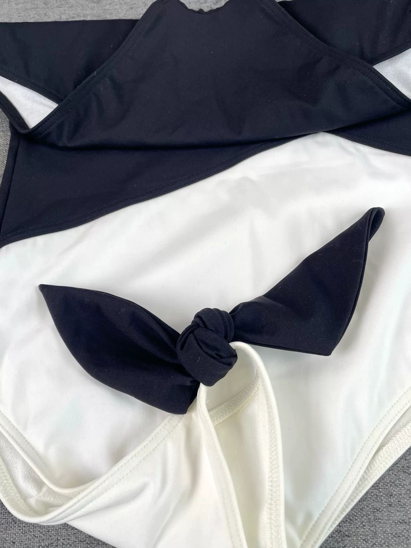 Chanel Chanel Black White Colorblock One-shoulder Jumpsuit Size XXS / US 00 / IT 34 - 3 Thumbnail