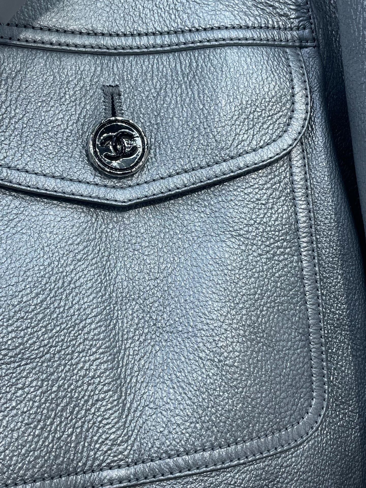 Chanel Chanel 24B Silver Gray Leather Jacket Size S / US 4 / IT 40 - 4 Thumbnail