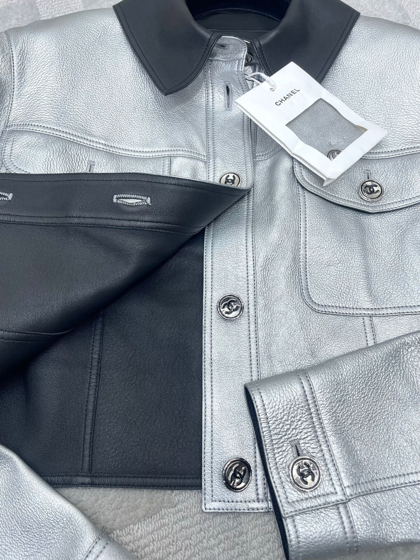 Chanel Chanel 24B Silver Gray Leather Jacket Size S / US 4 / IT 40 - 6 Thumbnail