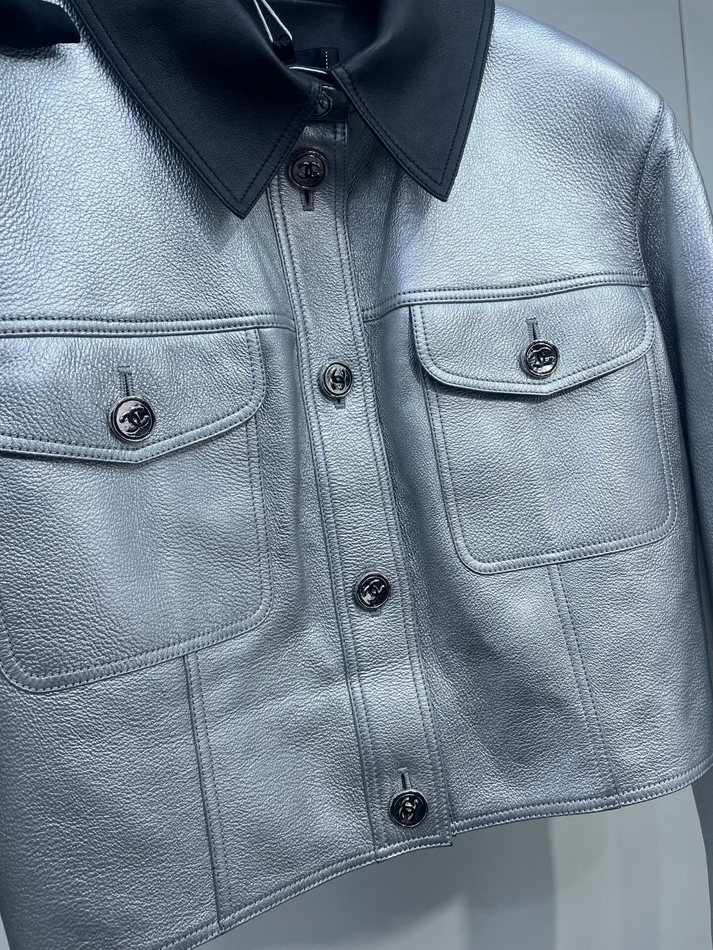Chanel Chanel 24B Silver Gray Leather Jacket Size S / US 4 / IT 40 - 5 Thumbnail