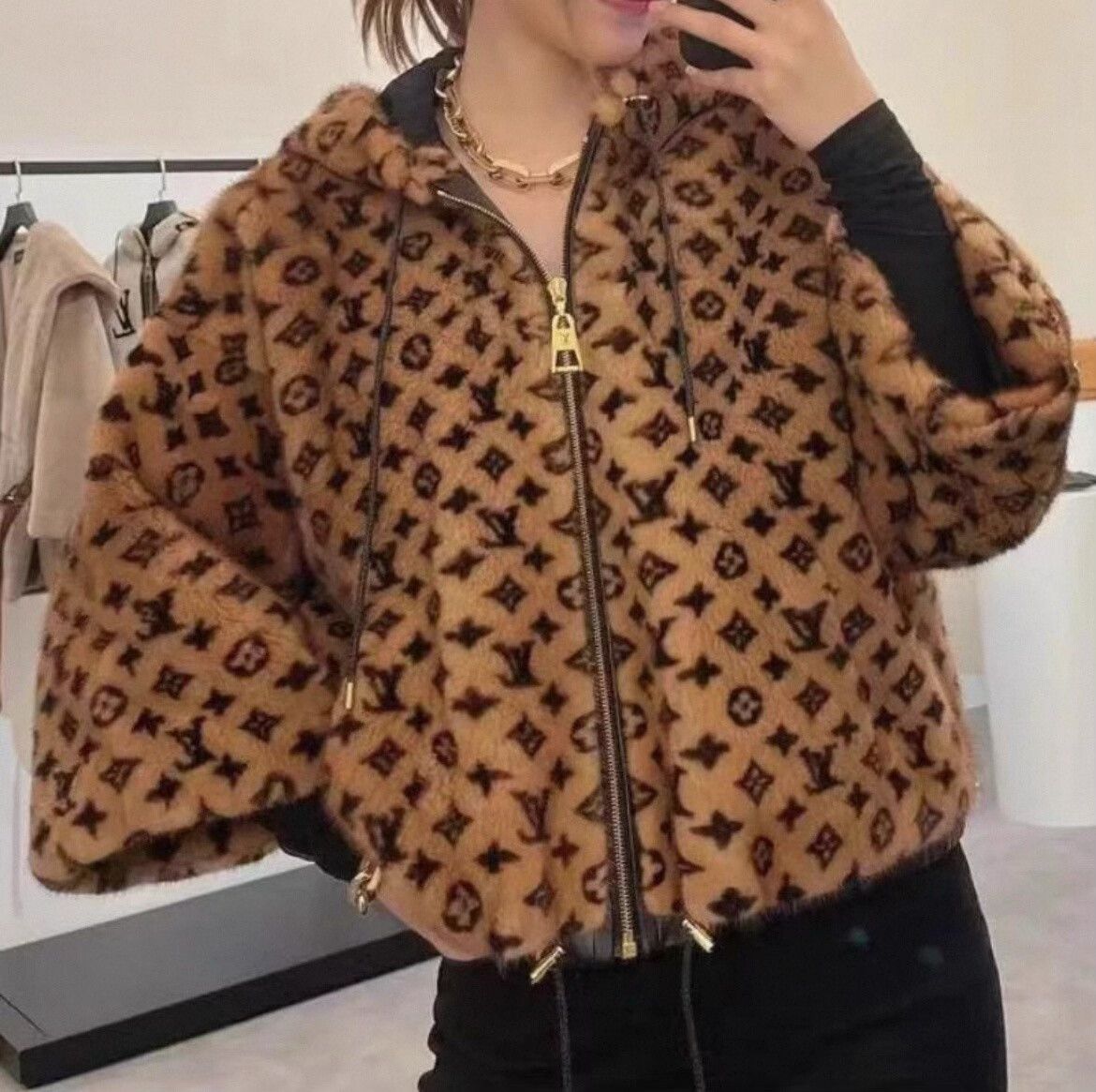 Louis Vuitton LV Monogram Hooded Mink Fur Coat Size XXS / US 00 / IT 34 - 7 Thumbnail