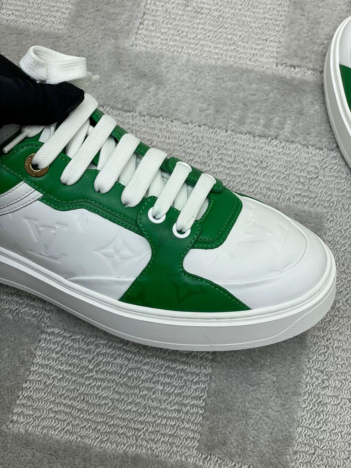 Louis Vuitton LV White Green Colorblock Casual Shoes Size US 6.5 / IT 36.5 - 4 Thumbnail