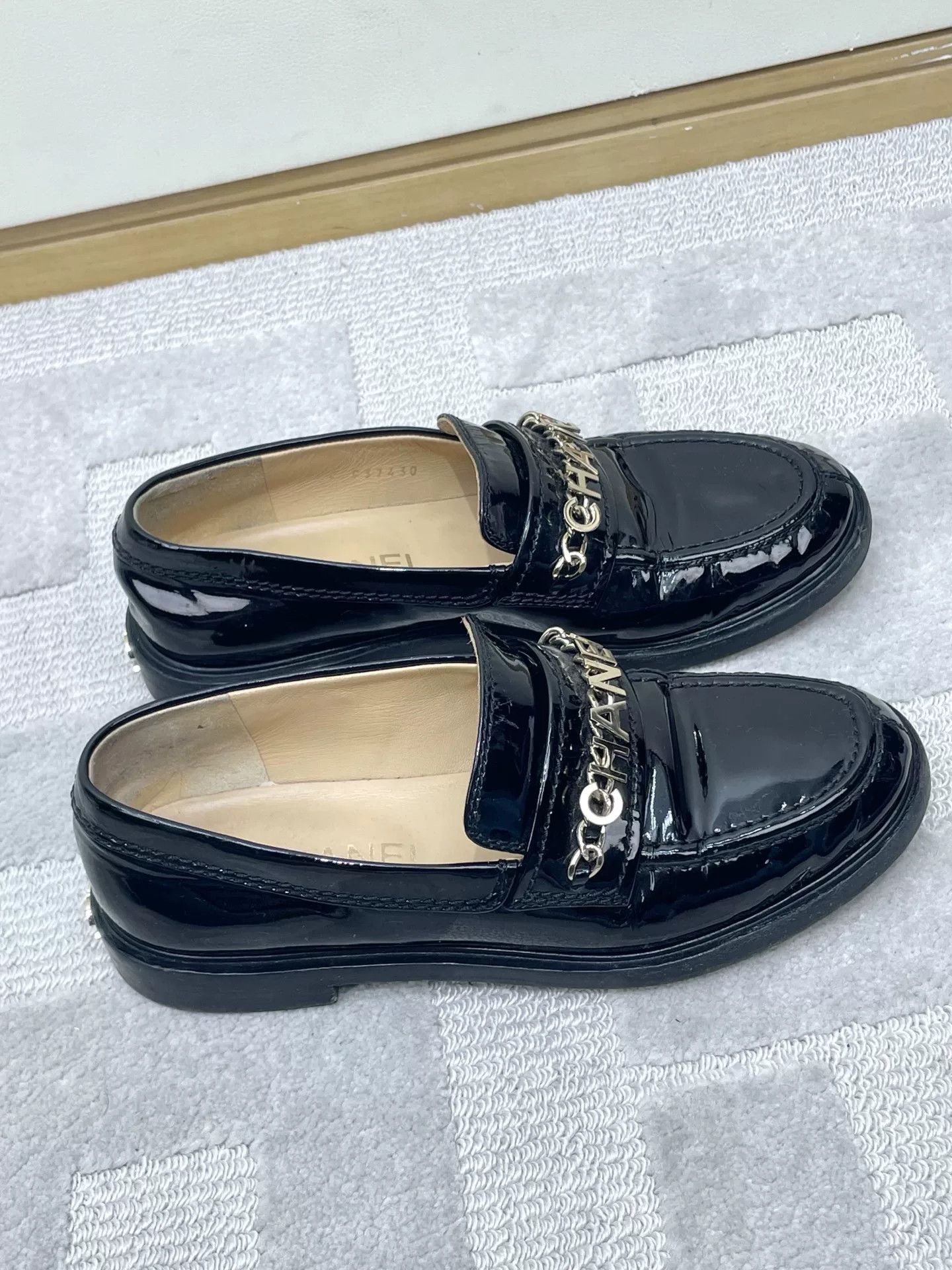 Chanel Chanel Letter Loafers Size US 5.5 / IT 35.5 - 2 Thumbnail