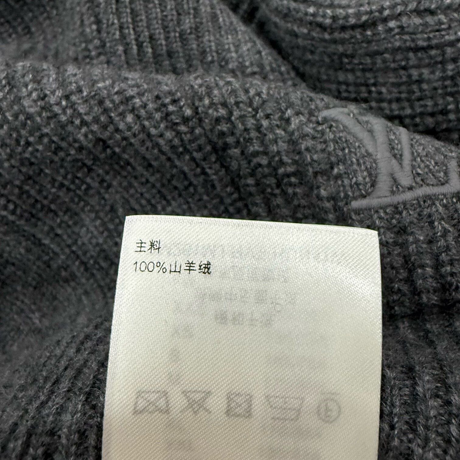 Louis Vuitton Louis Vuitton Logo Pocket Cashmere Cardigan Size US M / EU 48-50 / 2 - 7 Thumbnail