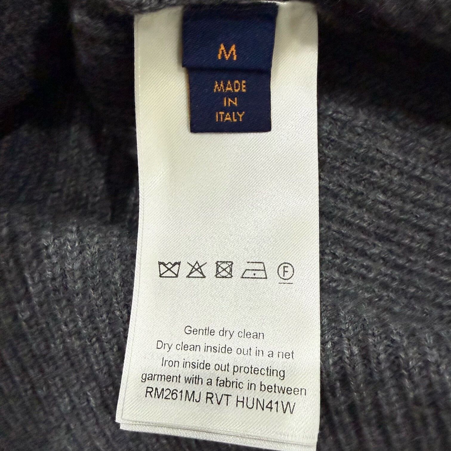 Louis Vuitton Louis Vuitton Logo Pocket Cashmere Cardigan Size US M / EU 48-50 / 2 - 6 Thumbnail