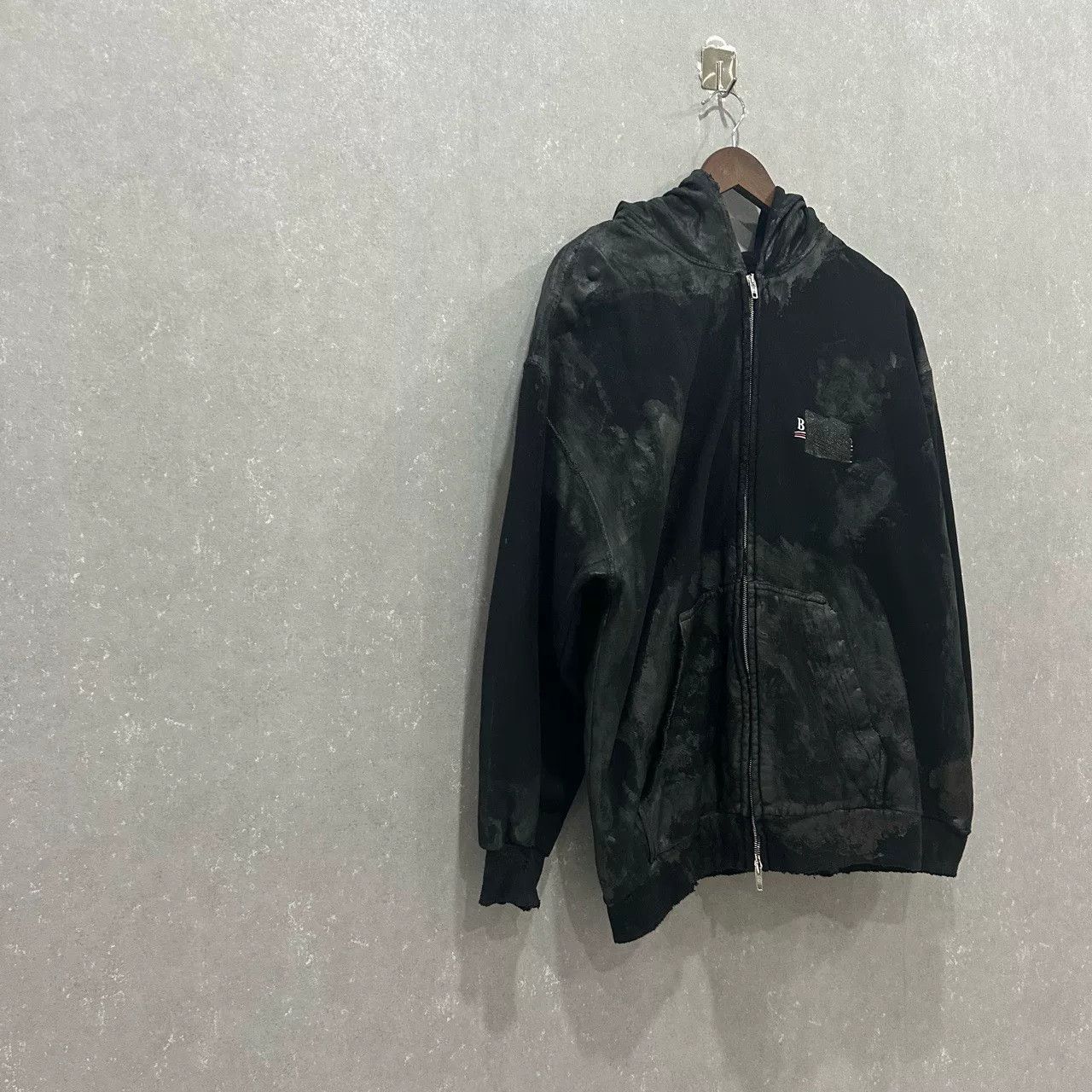 Balenciaga Balenciaga SS23 Solid Letter Print Zip Hoodie Size US M / EU 48-50 / 2 - 3 Thumbnail